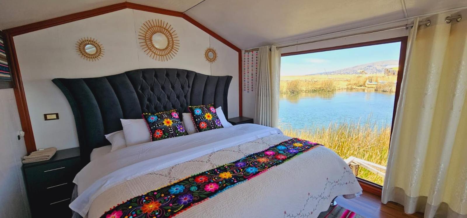Titicaca Uros Summa Paqari Villa Екстериор снимка